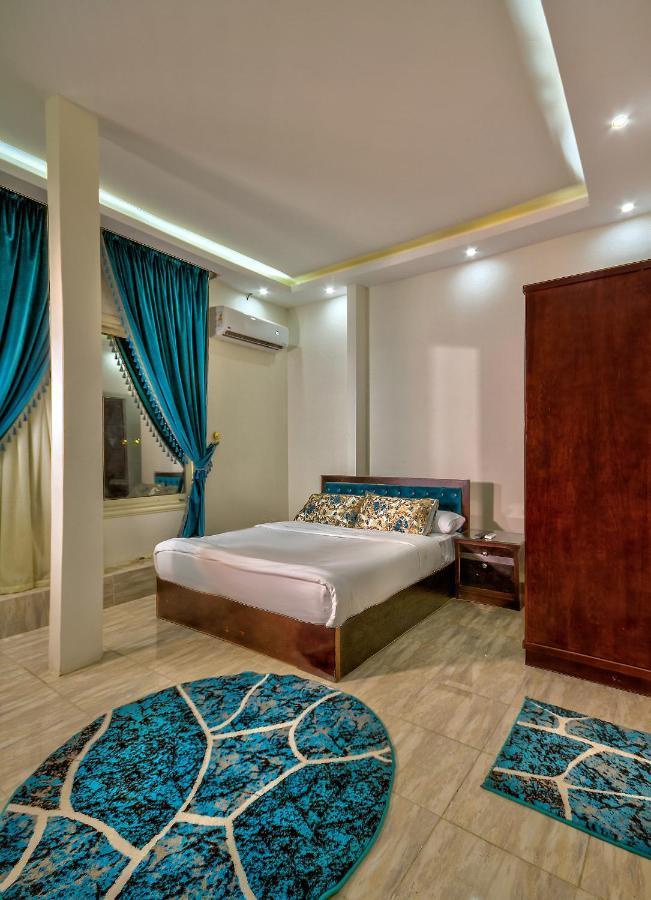 Tut Pyramids View Hotell Kafret el-Gabal Exteriör bild