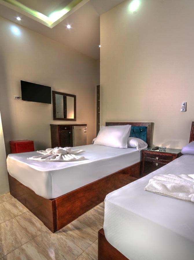 Tut Pyramids View Hotell Kafret el-Gabal Exteriör bild